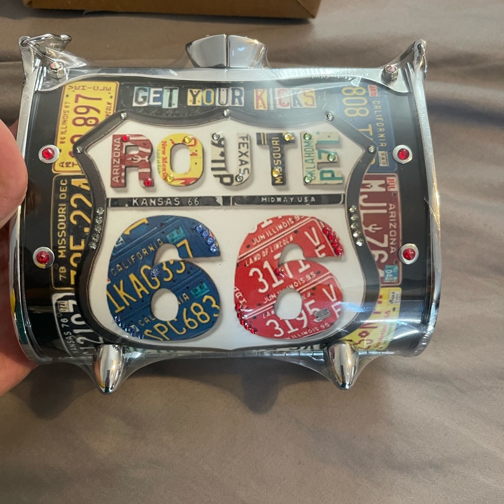 New little earth purse